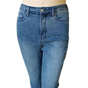 685446...NYDJ Straight leg Jeans Size 12P, W30" 19 1/2"Inseam 11"Rise